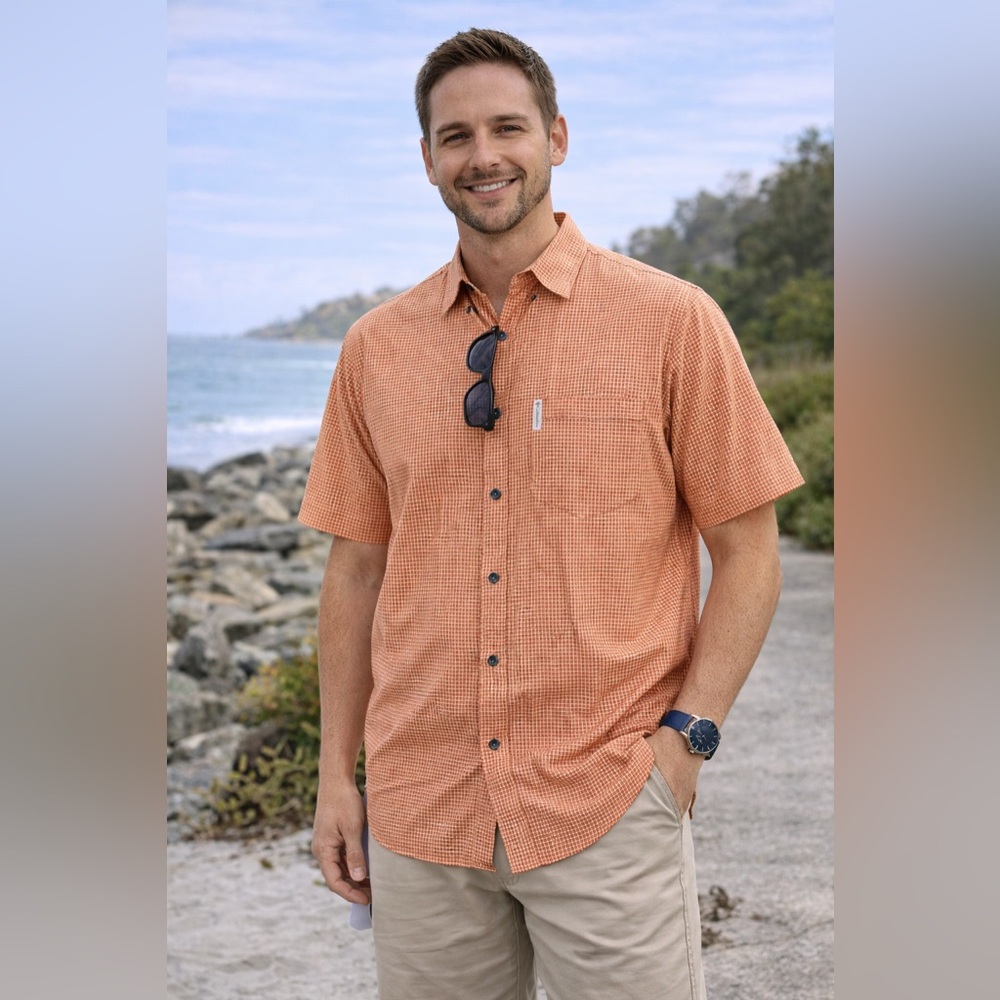 Columbia Men’s Medium Orange Gingham Short Sleeve Button Down Shirt Cotton